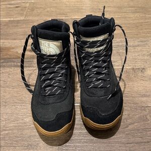 The North Face Womans Black and Tan Boots
